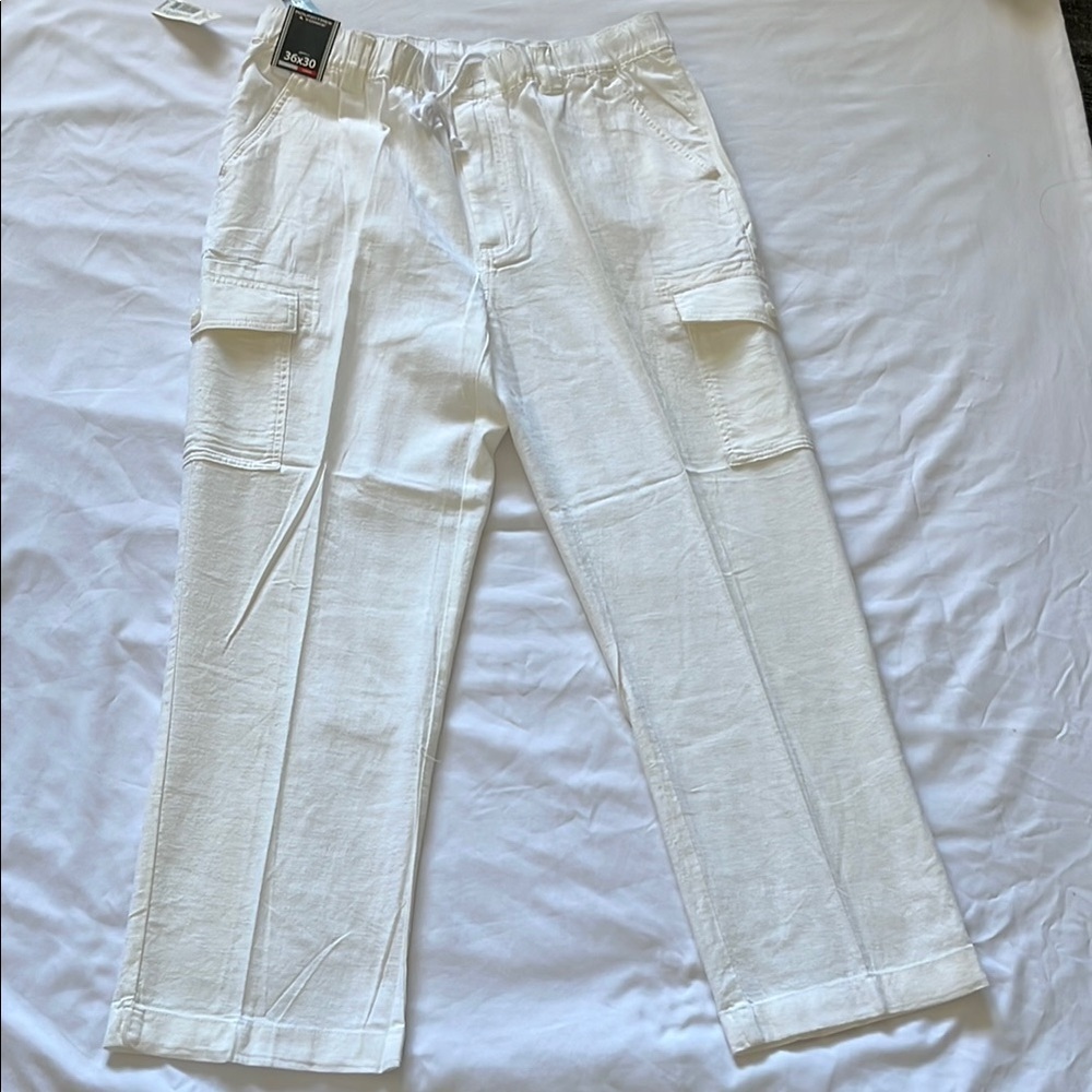 Roundtree & Yorke White Cargo Pants Utility Style - Picture 1 of 12